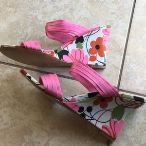 Kenneth Cole Reaction Wedge Sandals